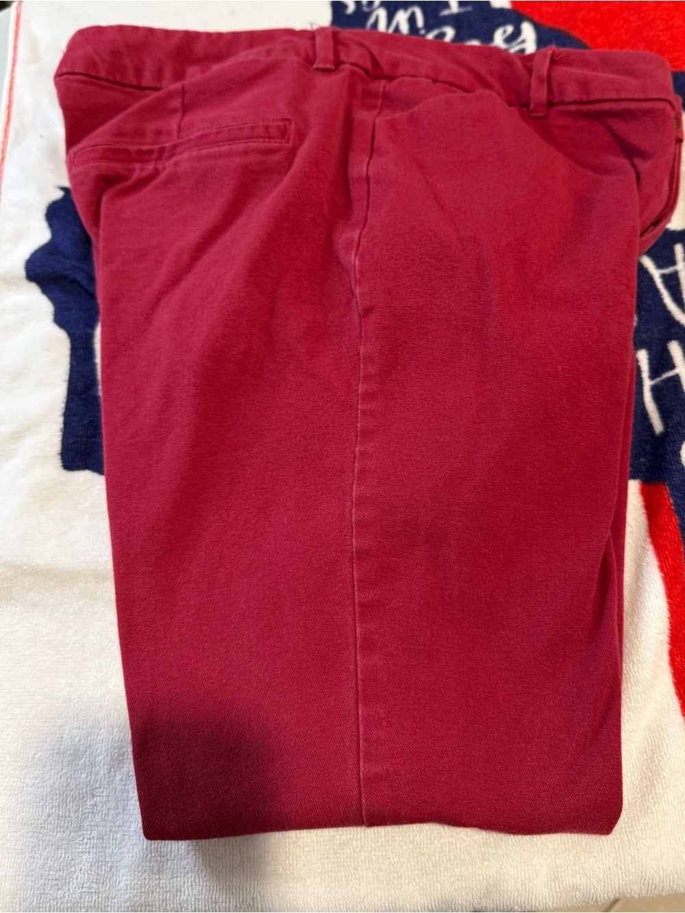 Old Navy Women's Pixie Ankle Pants in Wine Red